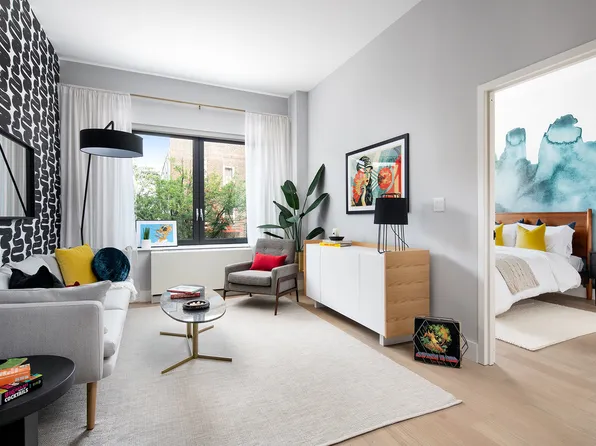 176 Woodward Avenue image 1 of 20