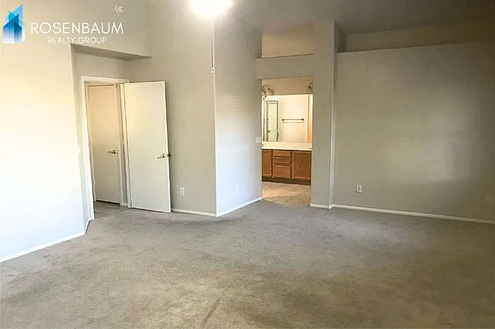 8736 W Lockland Ct — Photo 13