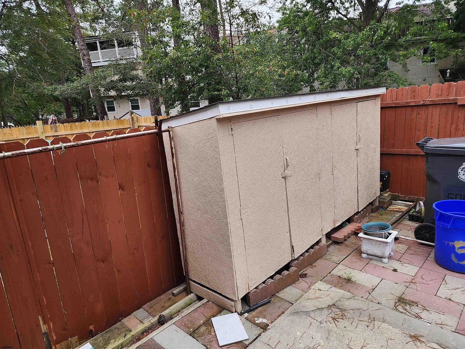 3 bed, 2.5 bath, $2,400 — Photo 2