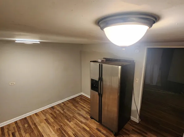 (undisclosed Address), Chicago, IL 60617