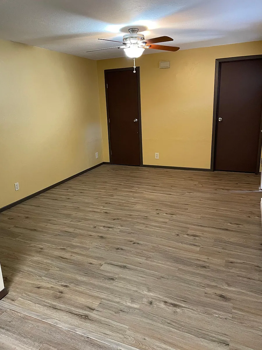 Building Photo - 230 Shoshone Ave #5