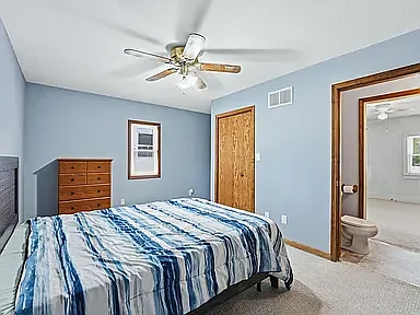 304 N Liberty St — Photo 11