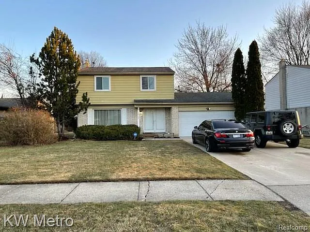 18155 Lincoln Dr photo 1
