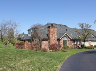 8202 Turnberry Dr, Louisville, KY