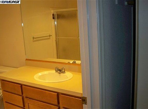 4th image of 1269 Poplar Ave APT 202