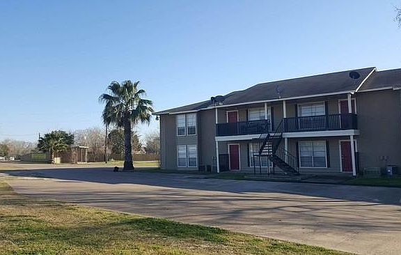 3rd image of 601 N Lancaster APT 14