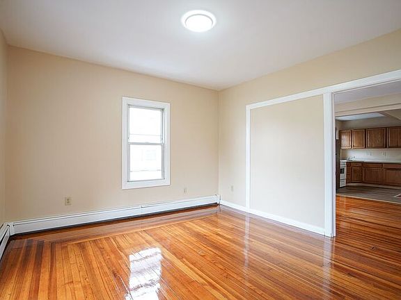 2nd image of 143 Skeele St APT 2L