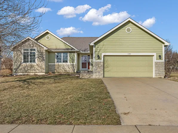 1380 Stonecreek Dr, Lawrence, KS 66049