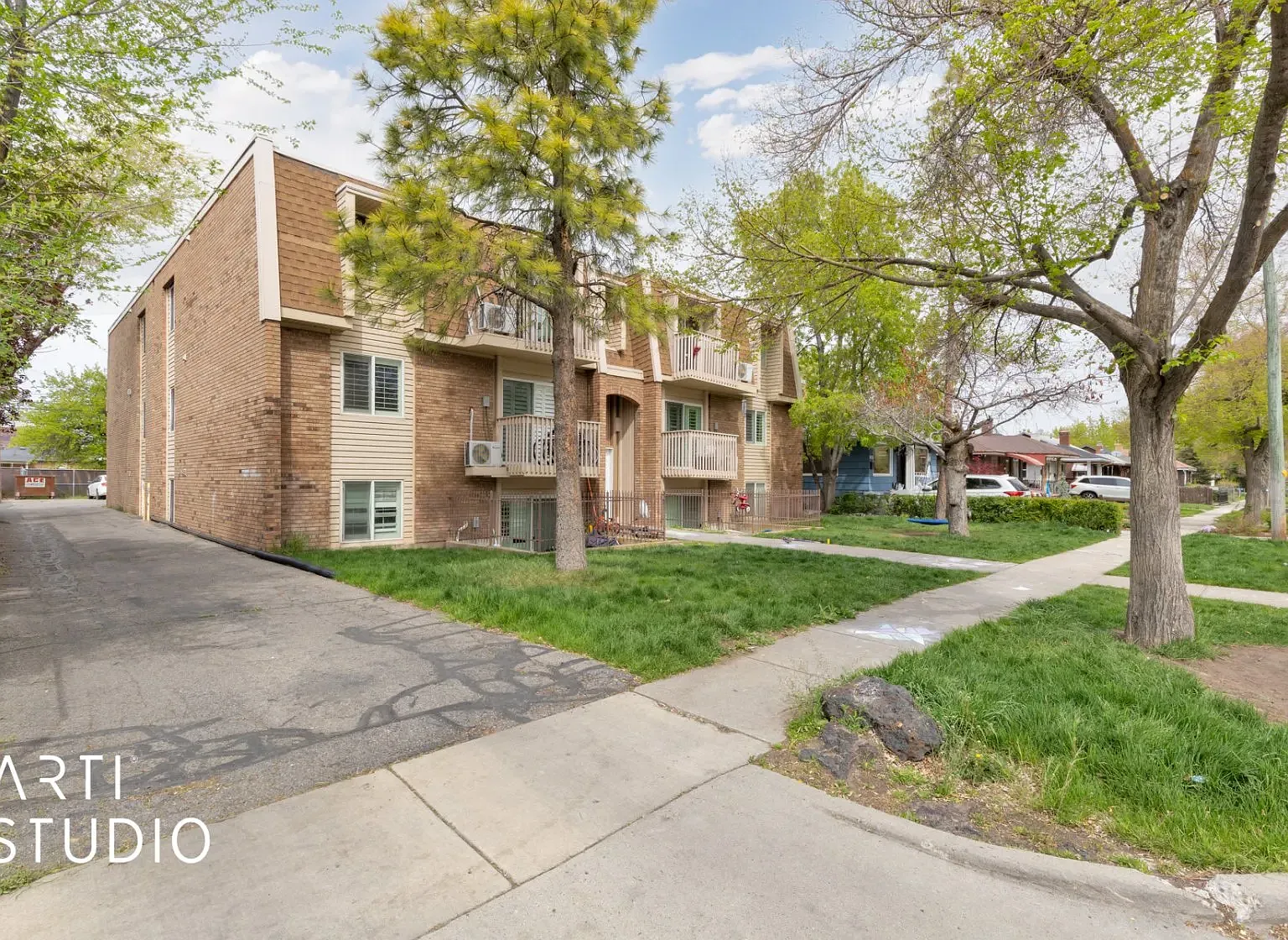 Shady Villas 12-plex — Photo 1