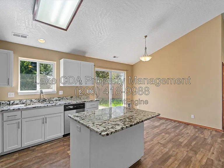 8920 N Torrey Ln — Photo 14