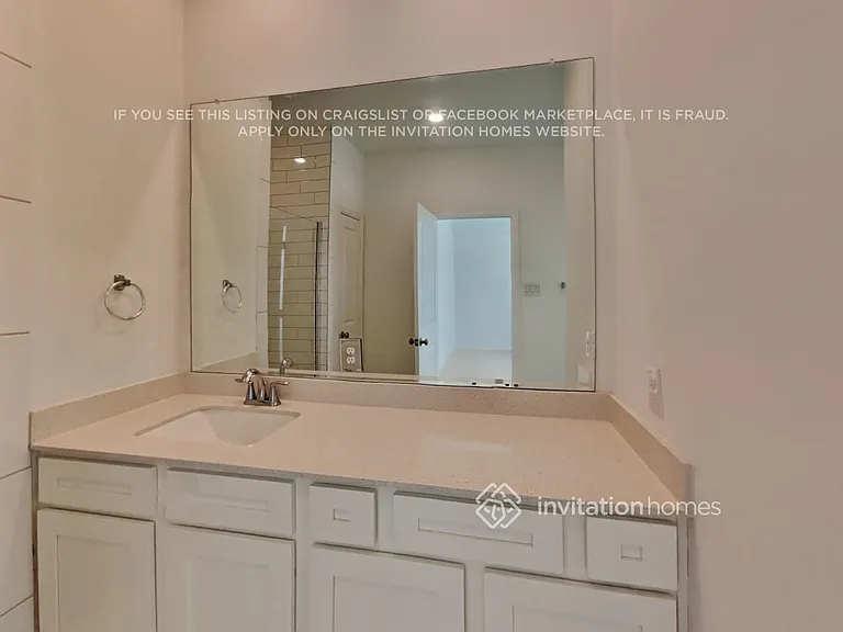 4019 Champlain Way — Photo 14