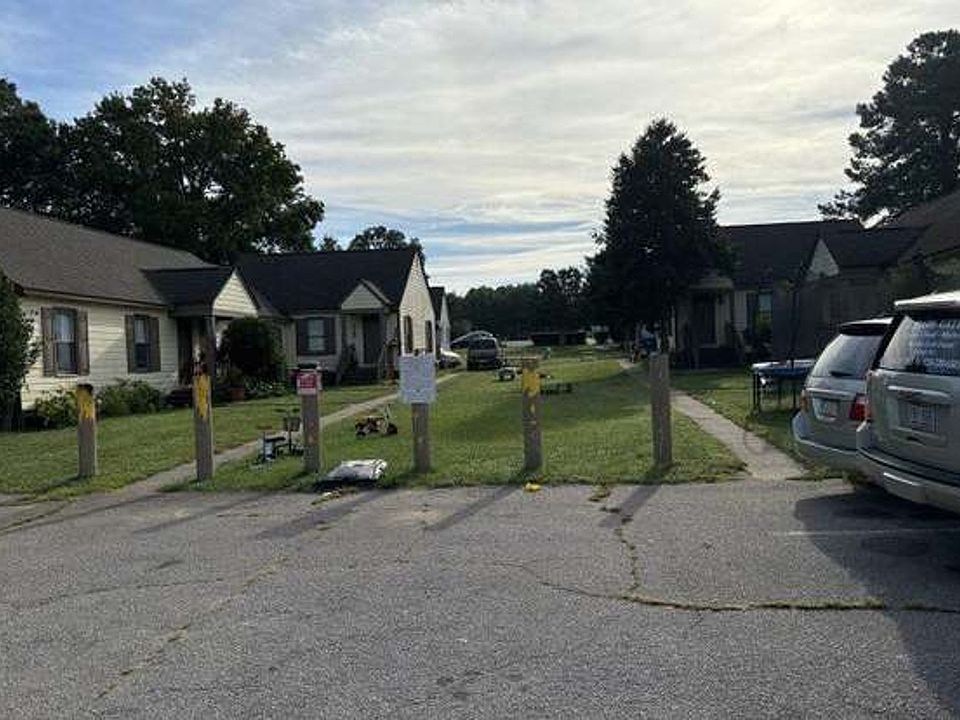 2nd image of 4800 Hoyle Dr