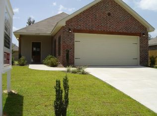 13727 Fox Hl, Gulfport, MS 39503