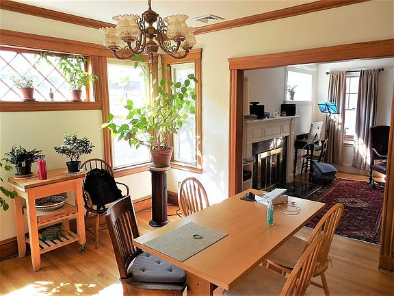 Dining Room (view #1)