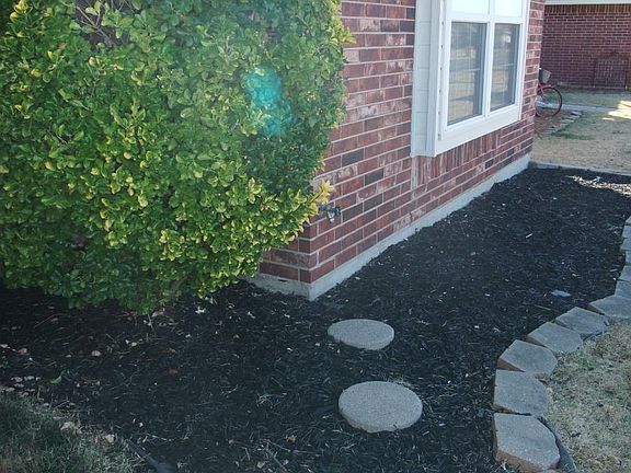 2nd image of 4212 Manhattan Dr