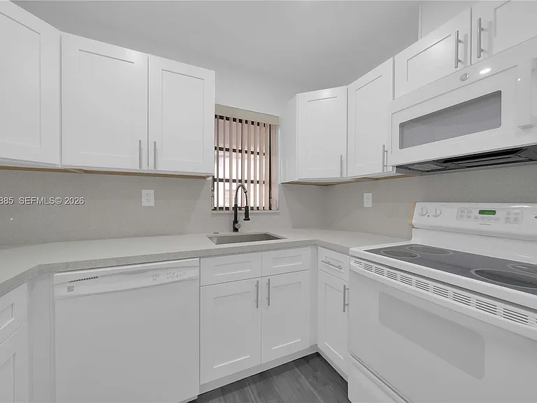 1535 SW 122nd Ave #3-7 — Photo 9