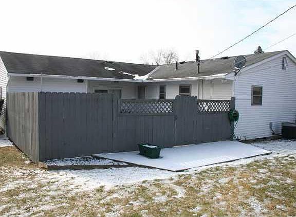 3rd image of 1034 Northfield Ct