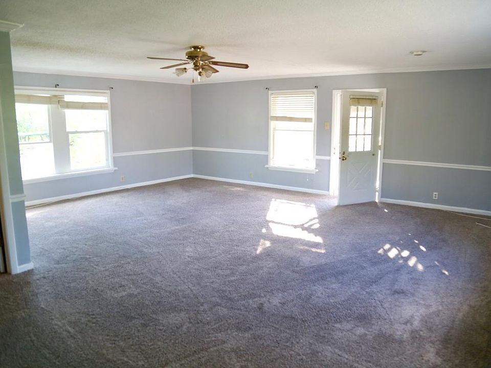 Great room/ family room