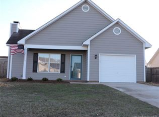 3813 Wildflower Rd, Hope Mills, NC 28348