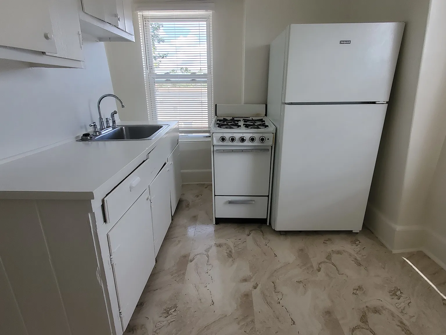 1 bed, $1,400 — Photo 1