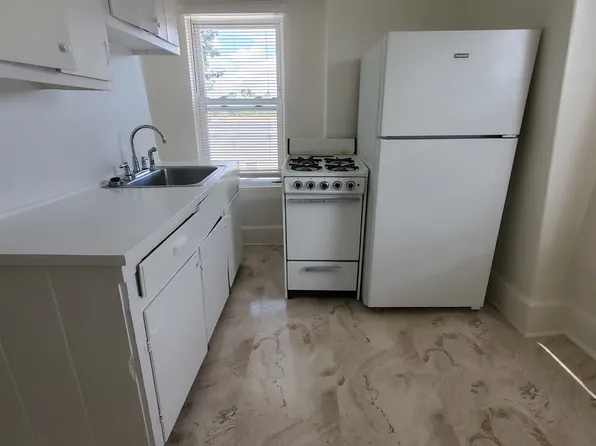 36 Bridge St #7, Nashua, NH 03060