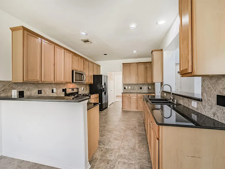 315 Willow Pointe Dr — Photo 13