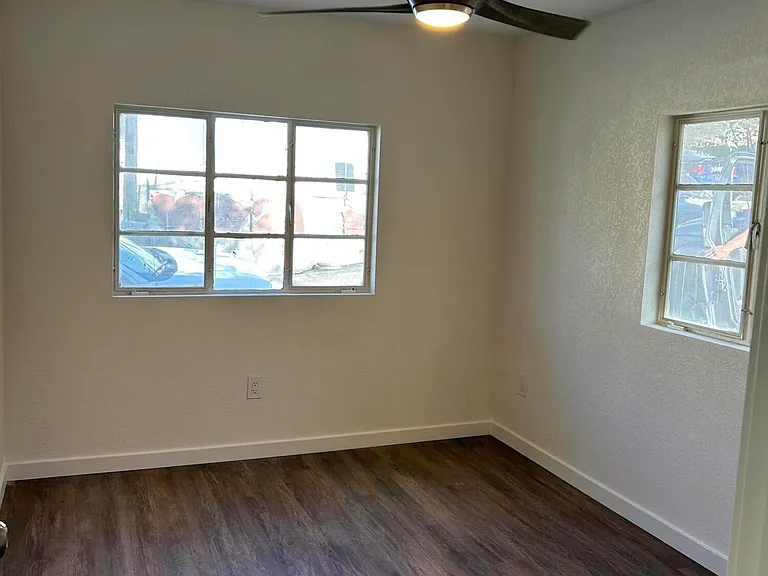 184 S Kent St — Photo 8