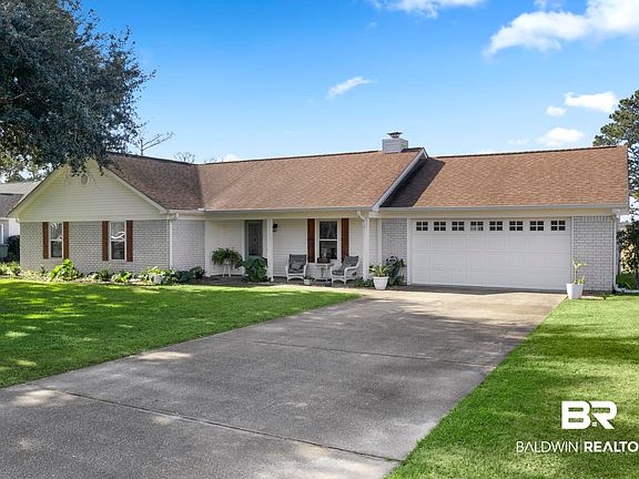 3rd image of 9265 Fairway Dr