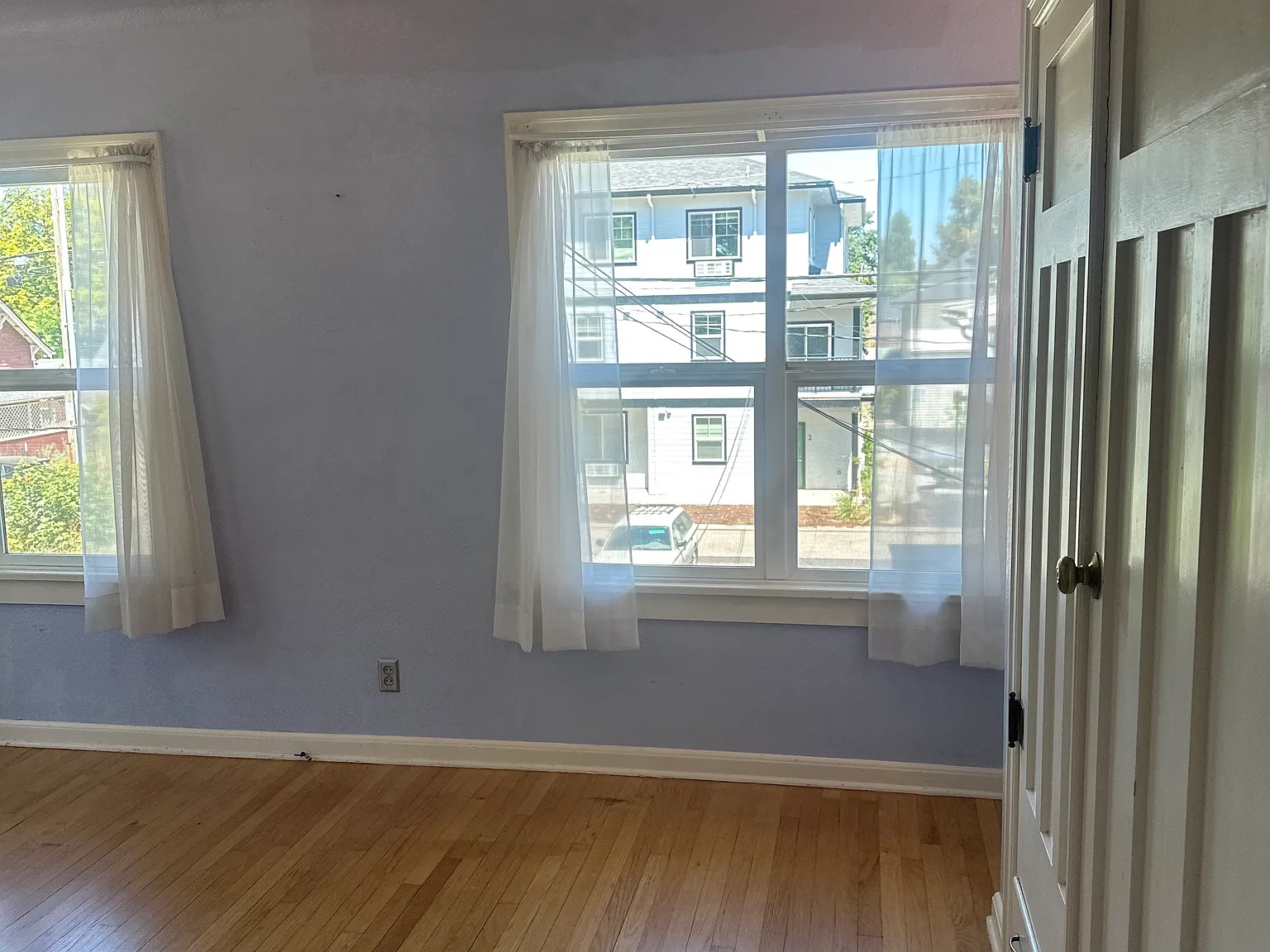 1 bed, $1,100 — Photo 2