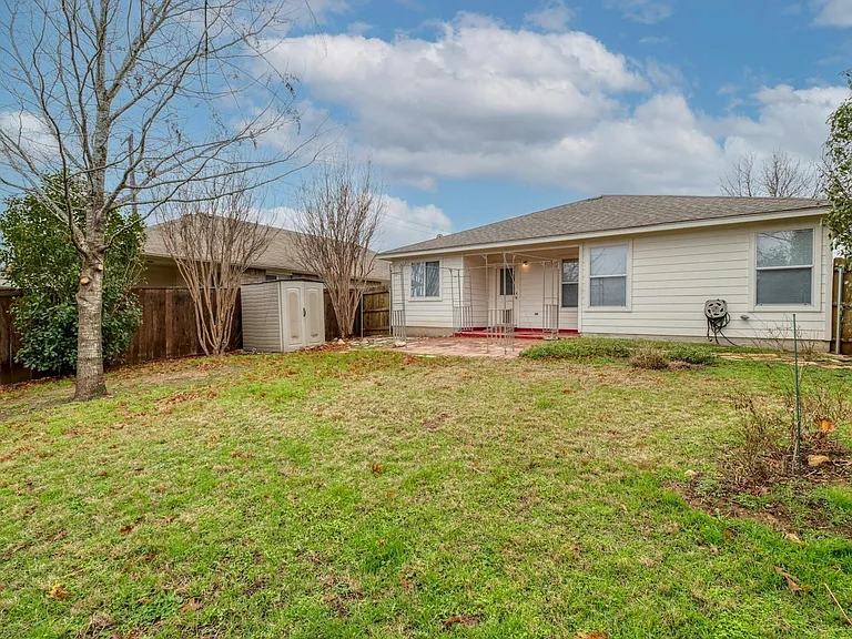 104 Pinnacle Dr — Photo 24