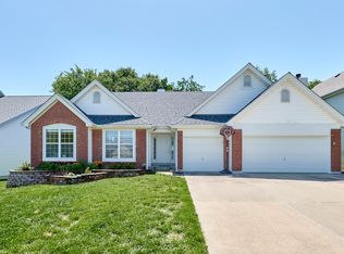 7073 Black Horse Dr, O'Fallon, MO 63368