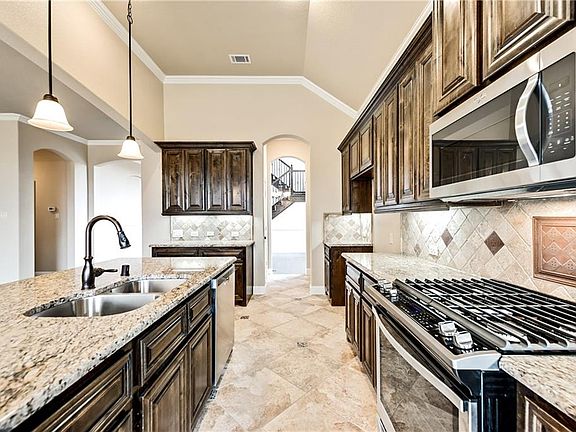 2nd image of 1008 Olivia Dr
