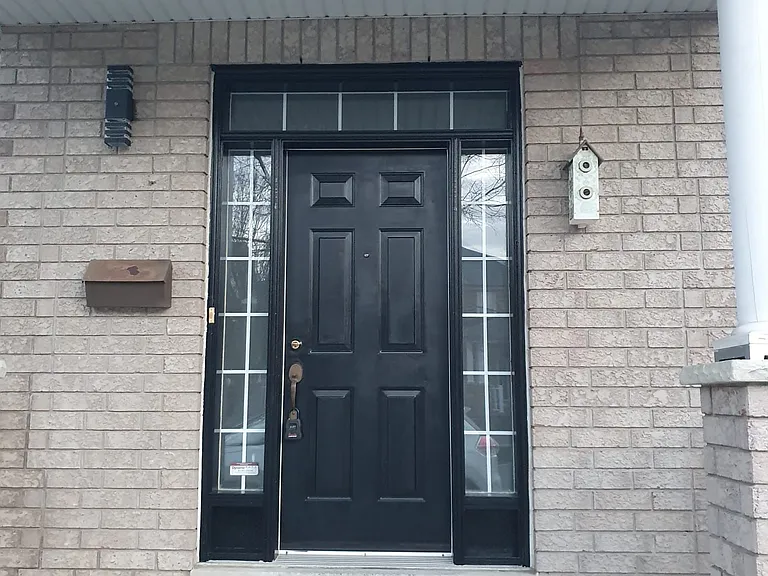 71 Ian Baron Ave — Photo 2