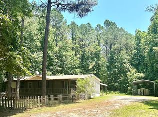 598 County Lake Rd, Starkville, MS 39759