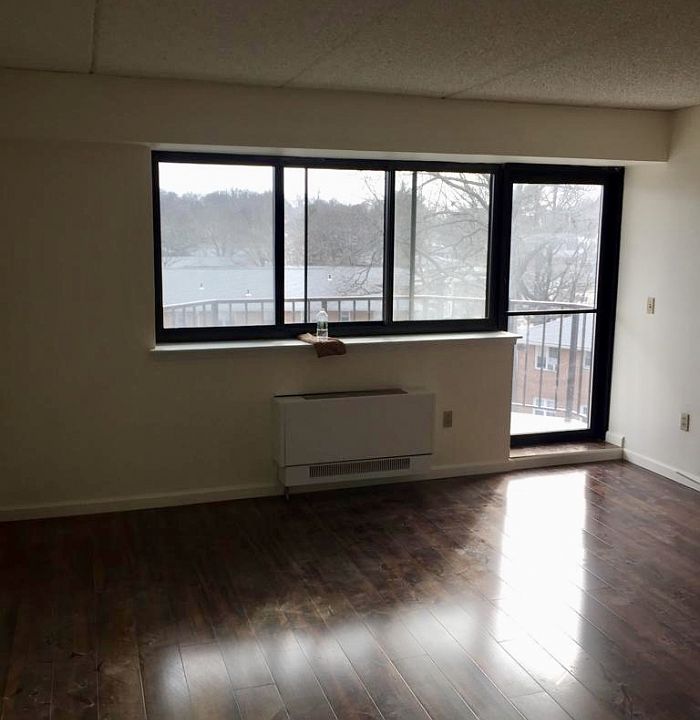 1st image of 66 Crisfield St APT 2M