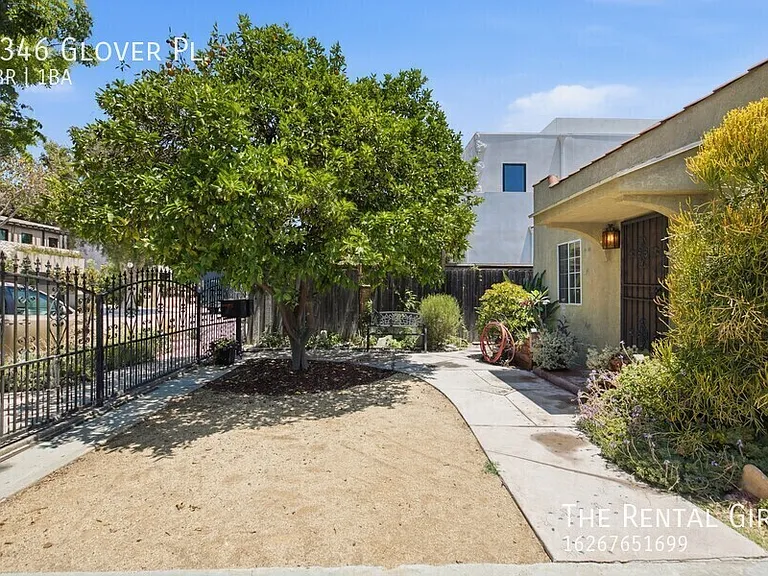 2346 Glover Pl — Photo 23