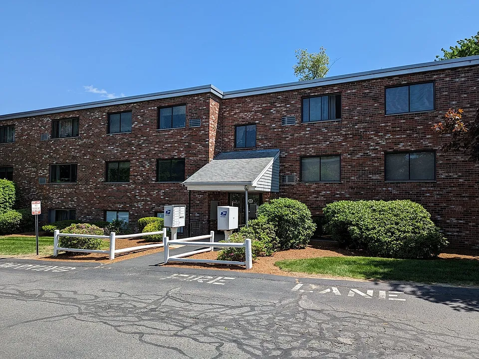 65 Milliken Ave #16