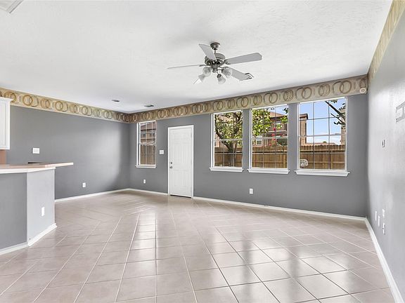 5th image of 9016 Elm Drake Ln
