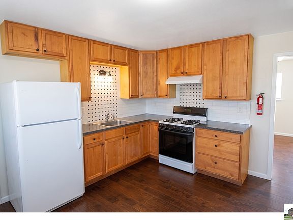 3rd image of 2609 Live Oak Dr