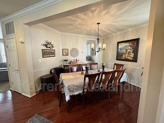 3rd image of 6987 Forepond Ct