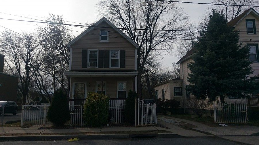 1st image of 660 Nassau St