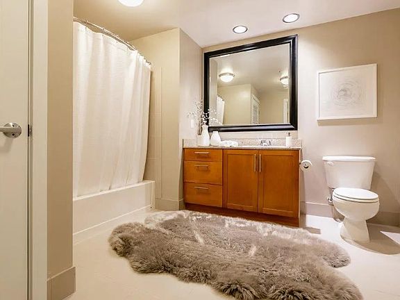3rd image of 136 77th Ave SE #634