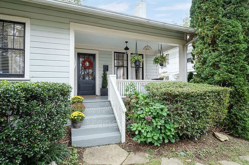 1st image of 3 Clairmont Ave
