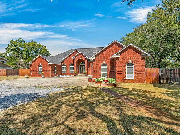 2nd image of 2930 Fenceline Rd