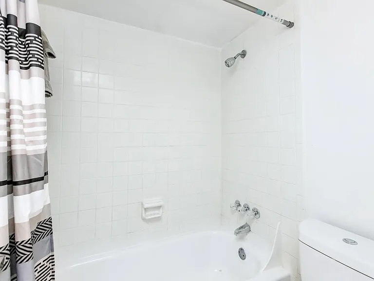 Urban Place Apartments — Photo 37