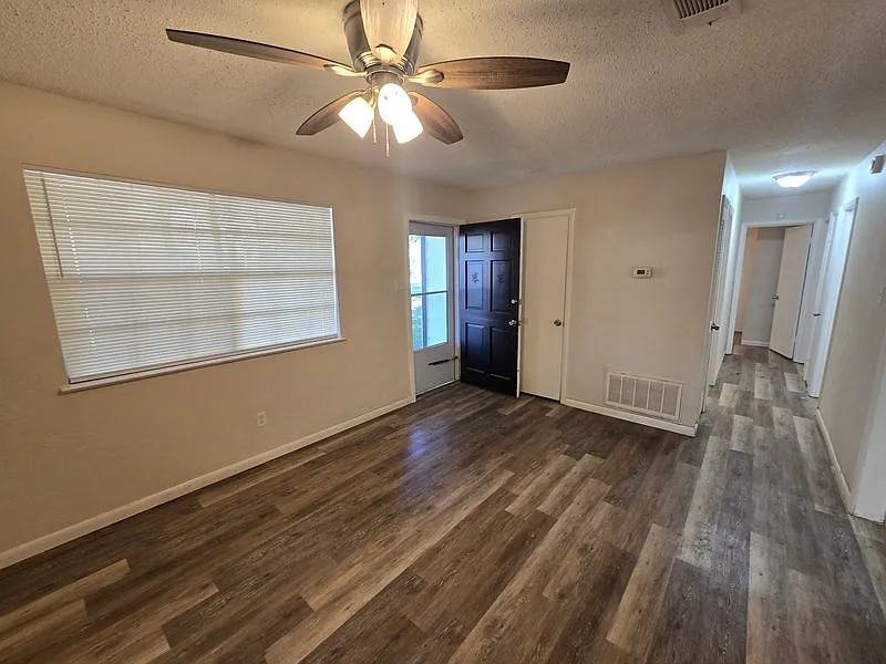 Charming 3-Bed Home with Carport, Spacious Backyard & Stylish Upgrades — Photo 3