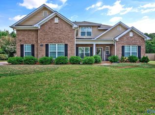 116 Santa Maria Dr NE, Huntsville, AL 35811