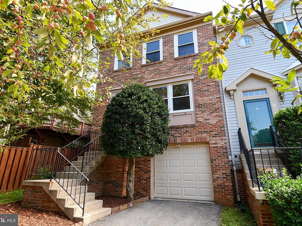 1st image of 101 Smoothleaf Ln