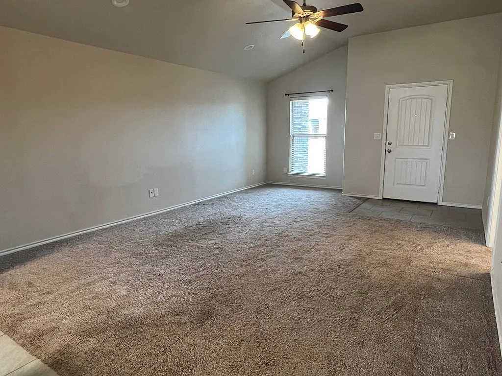 Building Photo - 1704 Rattler Ln
