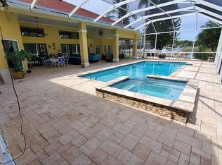 2853 Oakridge Ct, Palm Harbor, FL 34685